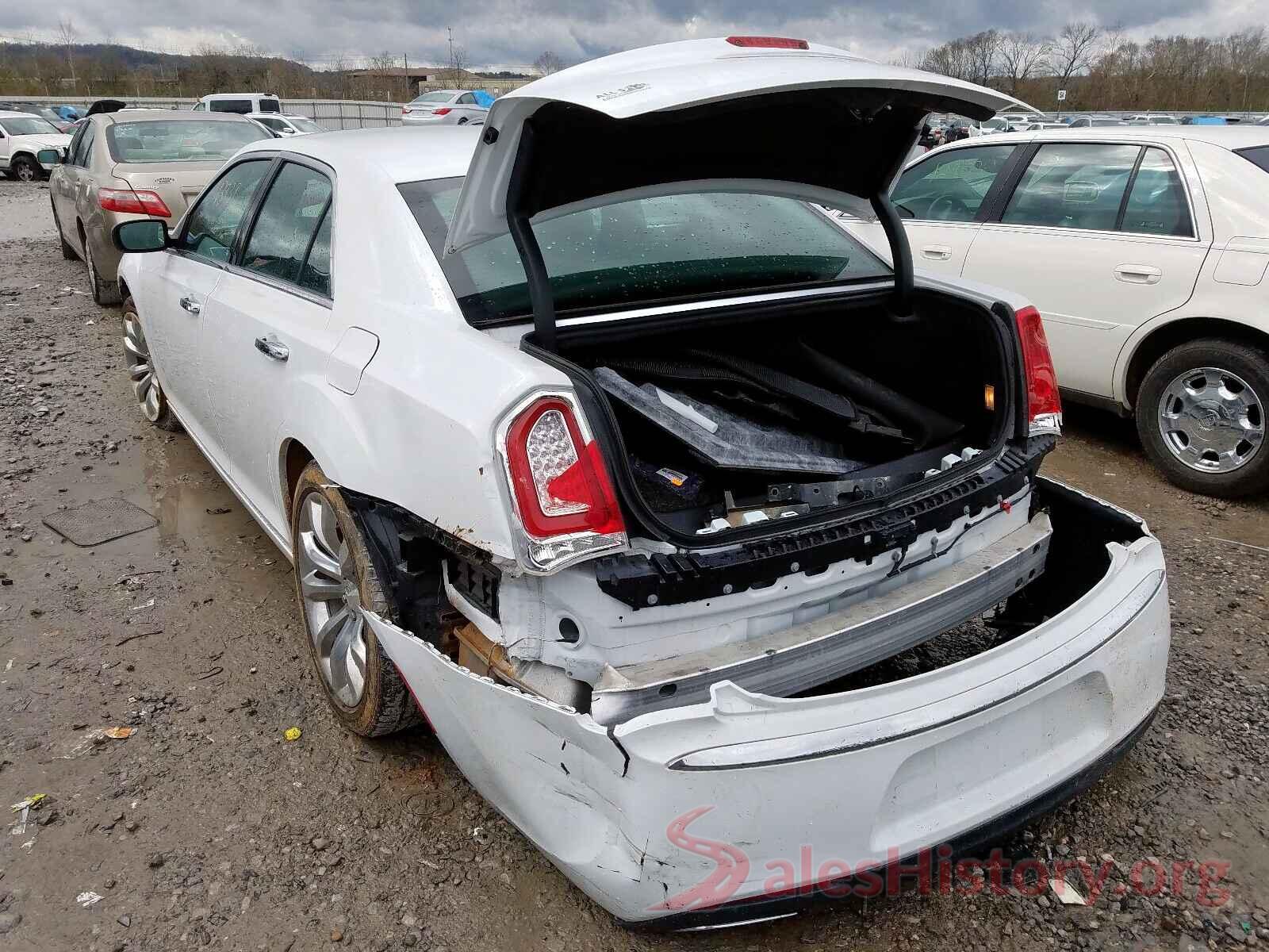 4S4BTGPD5L3131876 2018 CHRYSLER 300