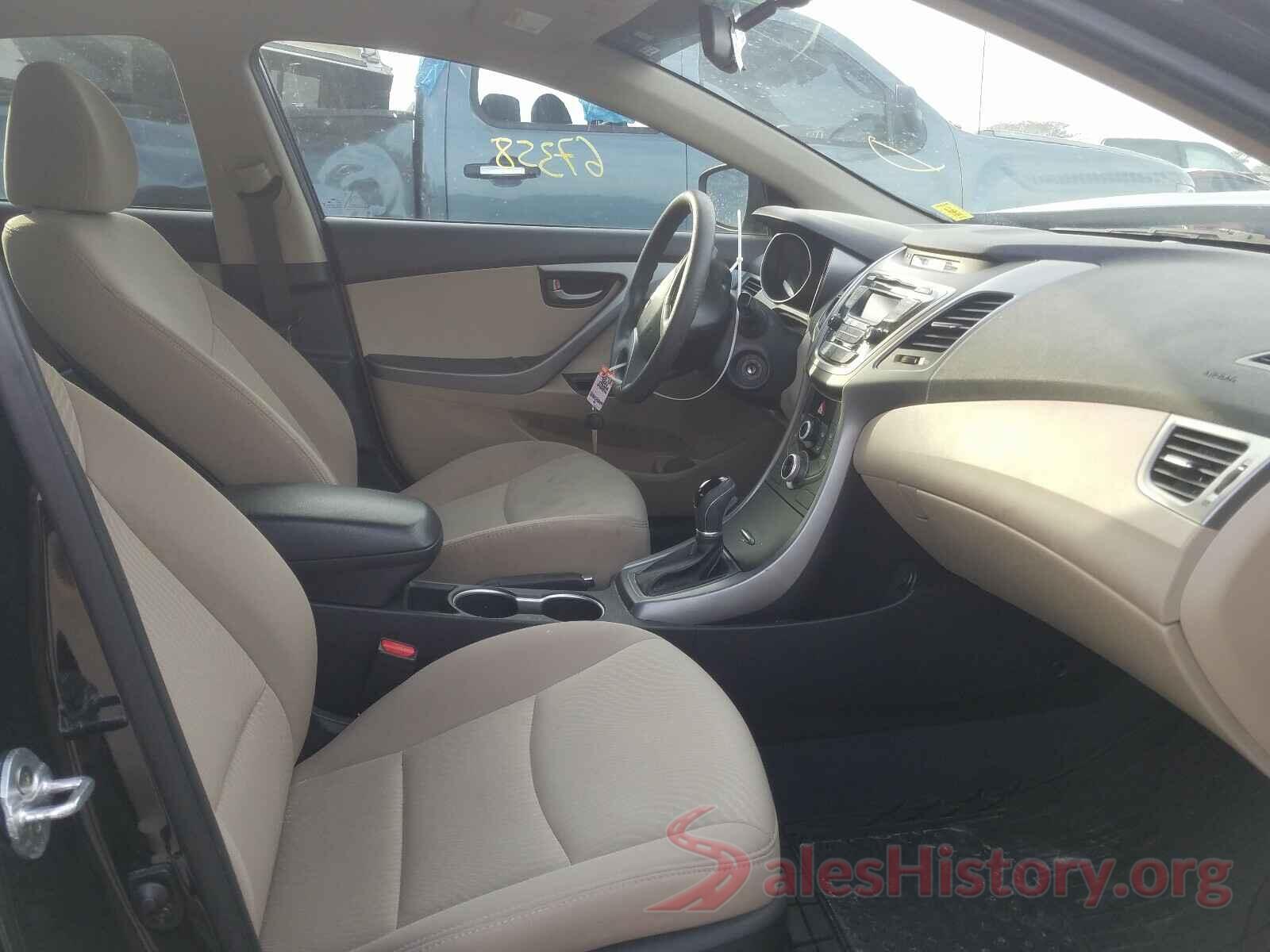 5NPDH4AE8GH795100 2016 HYUNDAI ELANTRA