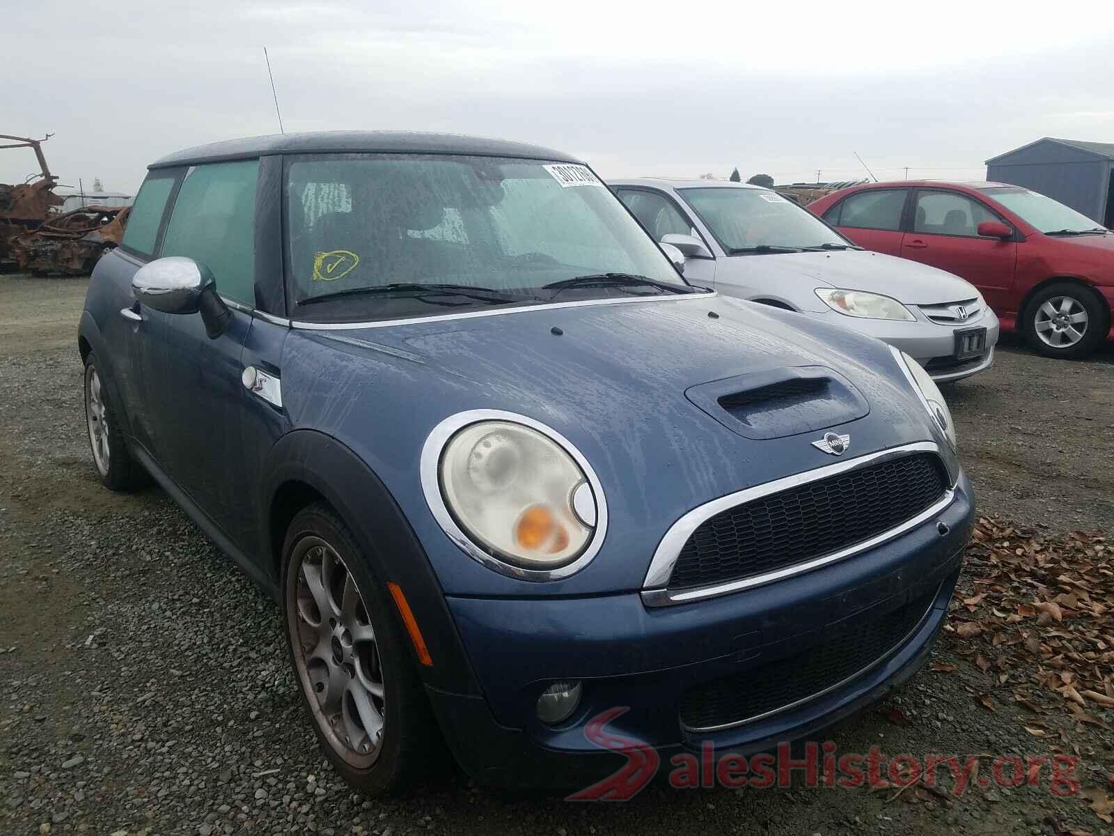 3N1AB7AP9KY379630 2009 MINI COOPER