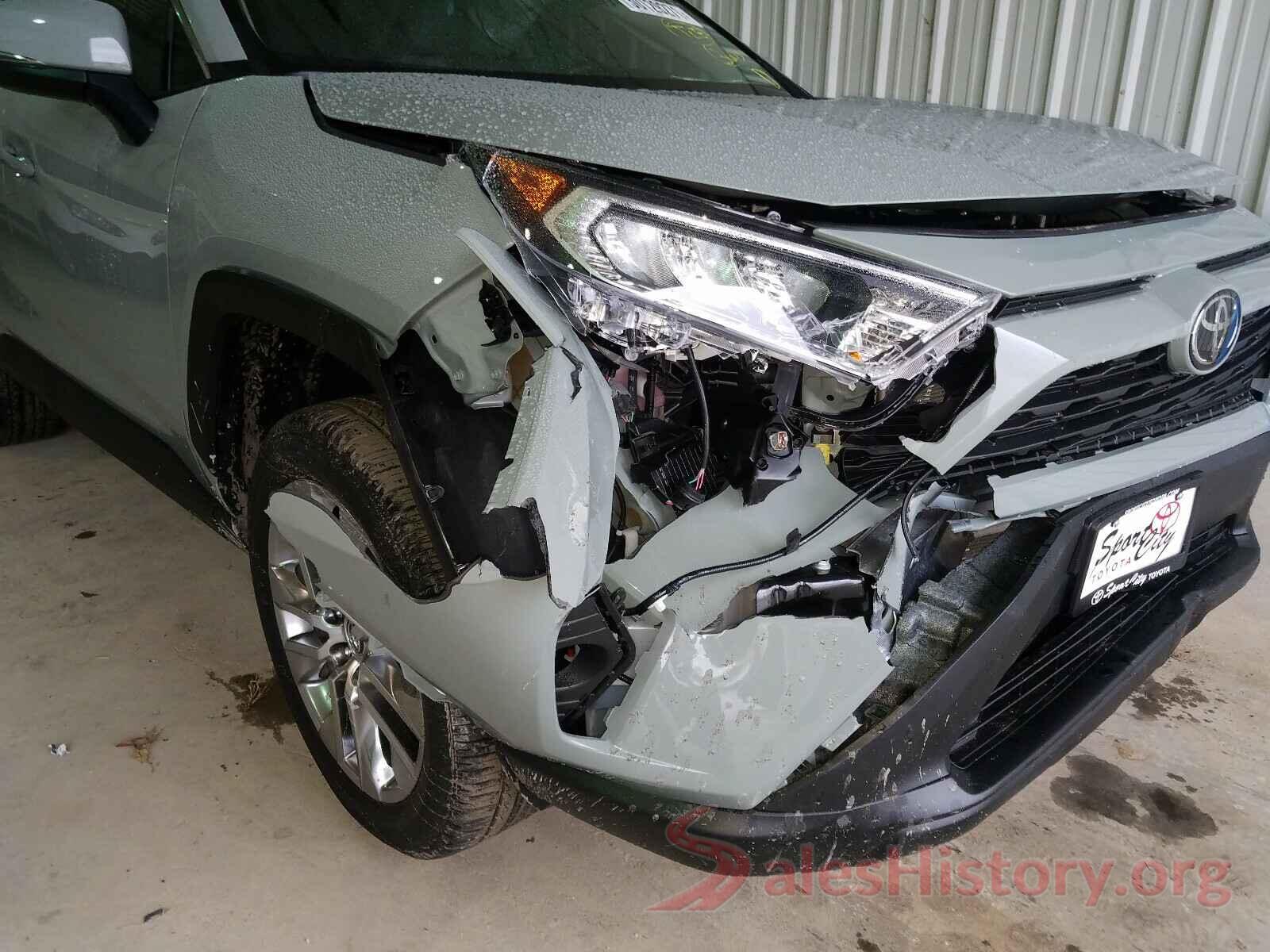 2T3C1RFV6MW122817 2021 TOYOTA RAV4