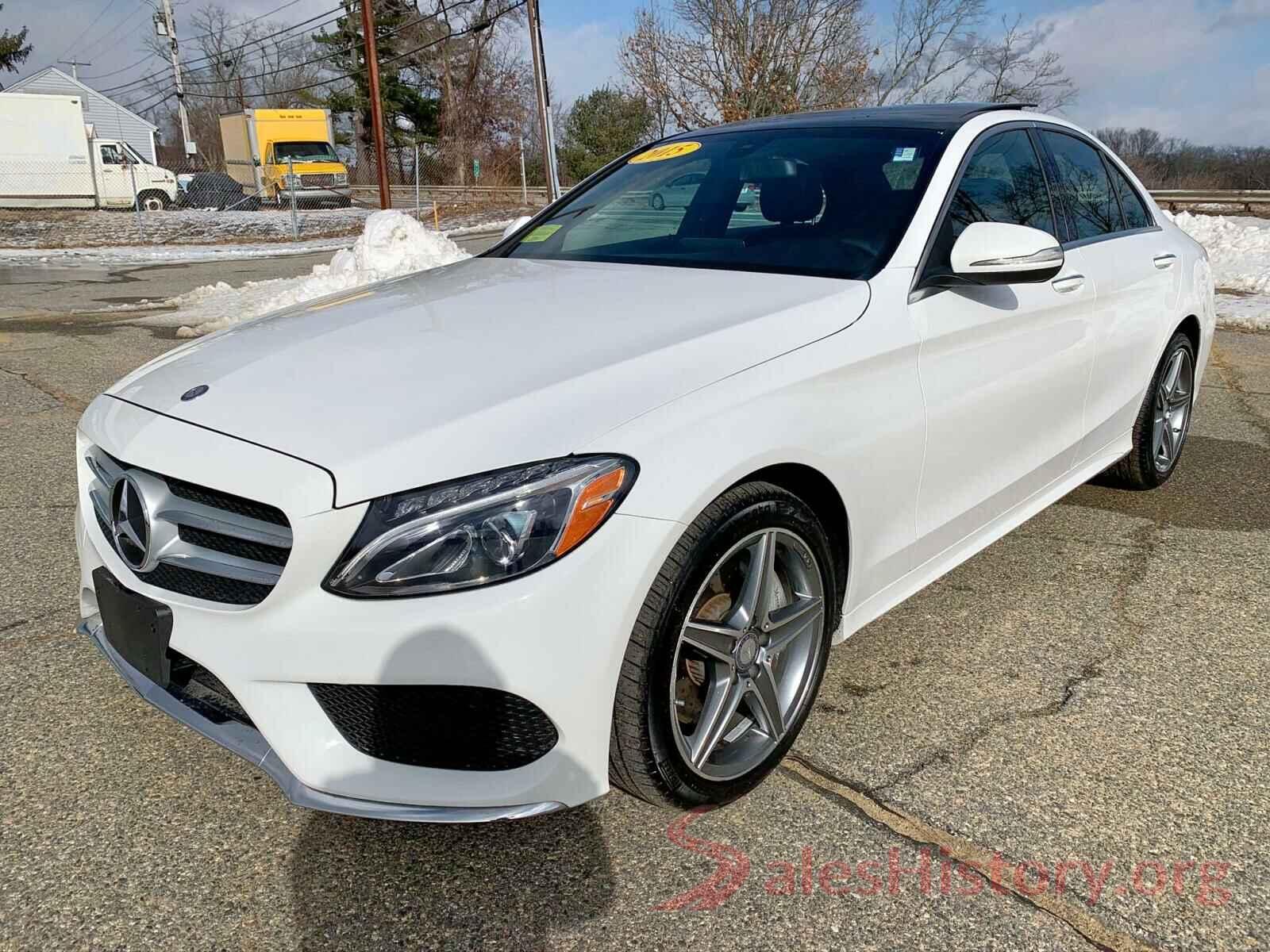 3VWCB7BUXKM221098 2015 MERCEDES-BENZ C CLASS