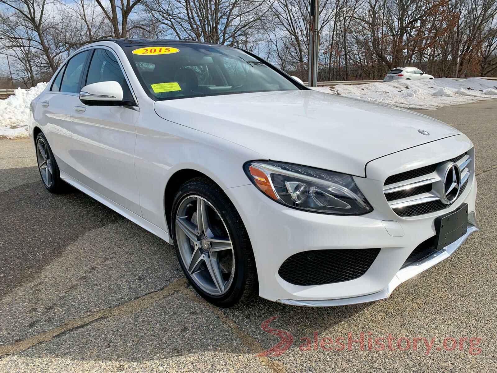 3VWCB7BUXKM221098 2015 MERCEDES-BENZ C CLASS