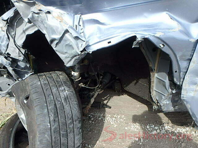 5TFEM5F17KX141522 2011 HONDA CRV