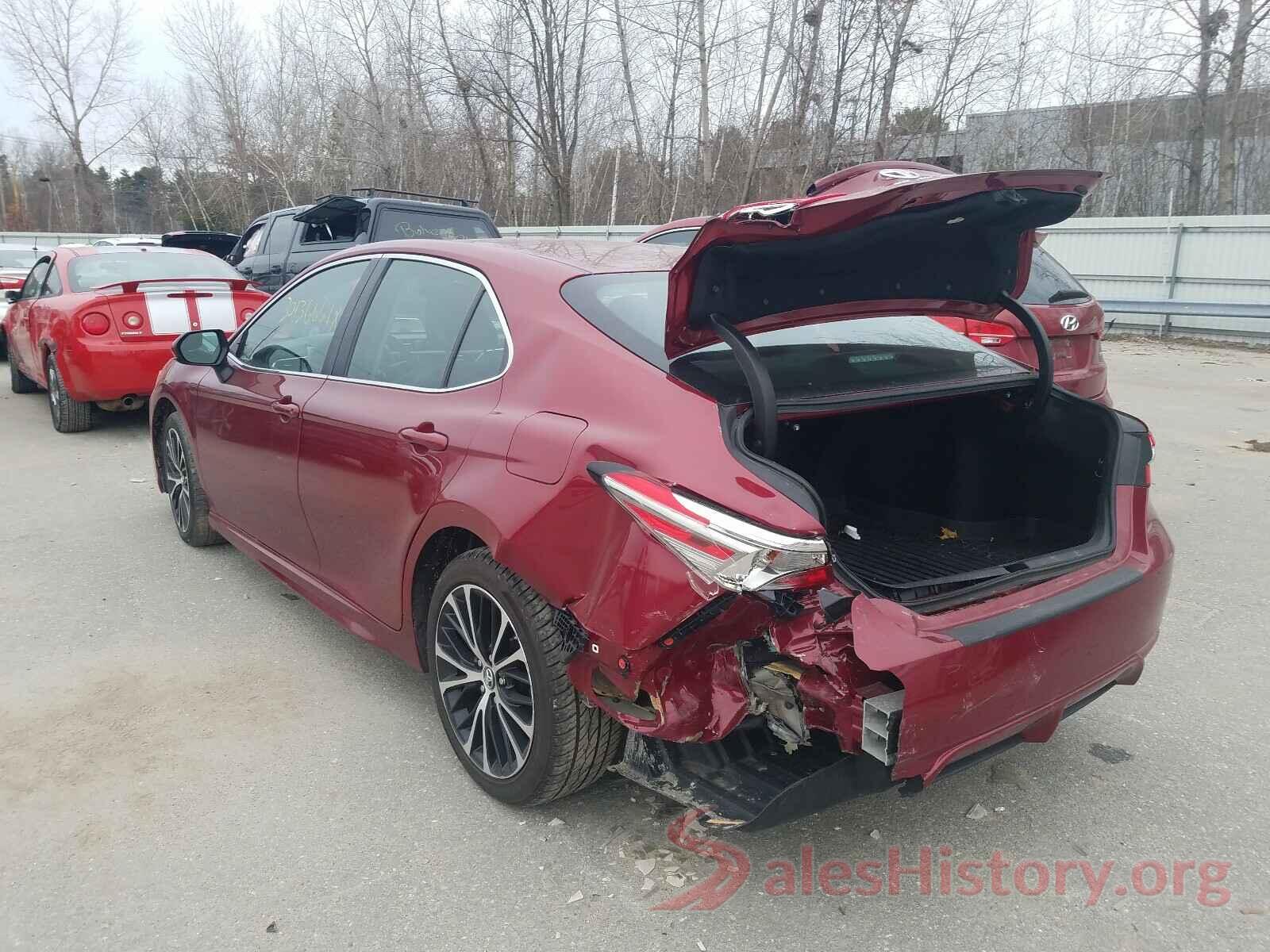 4T1B11HK8JU552806 2018 TOYOTA CAMRY