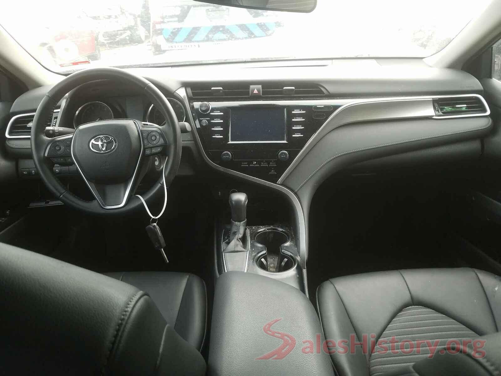 4T1B11HK7JU536256 2018 TOYOTA CAMRY