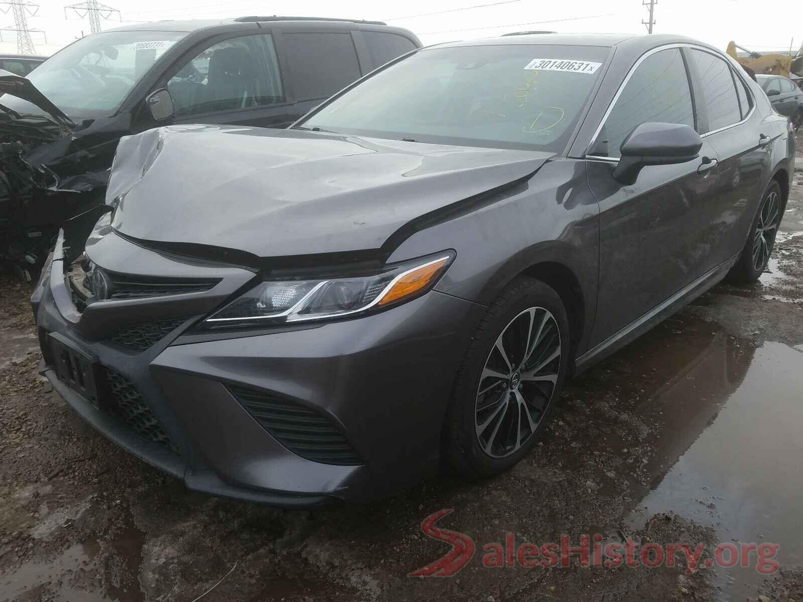 4T1B11HK7JU536256 2018 TOYOTA CAMRY