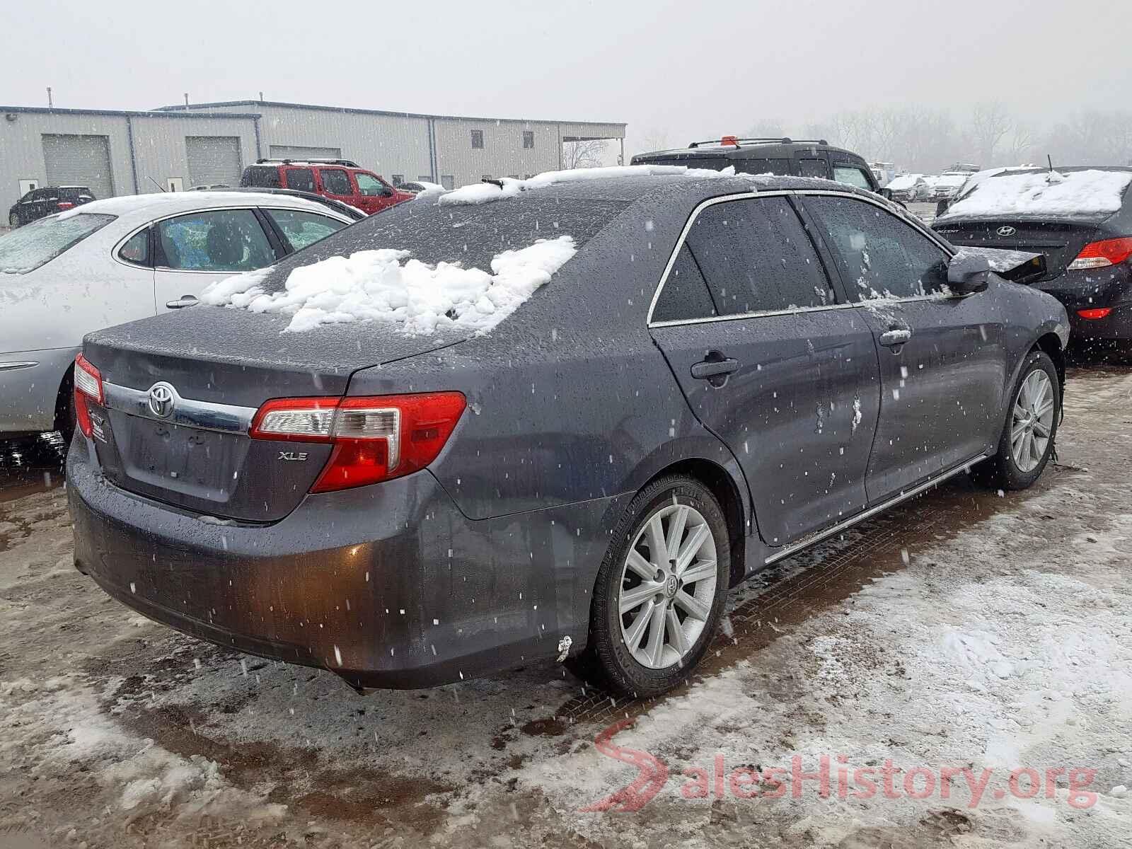 5TFDM5F10KX081532 2014 TOYOTA CAMRY