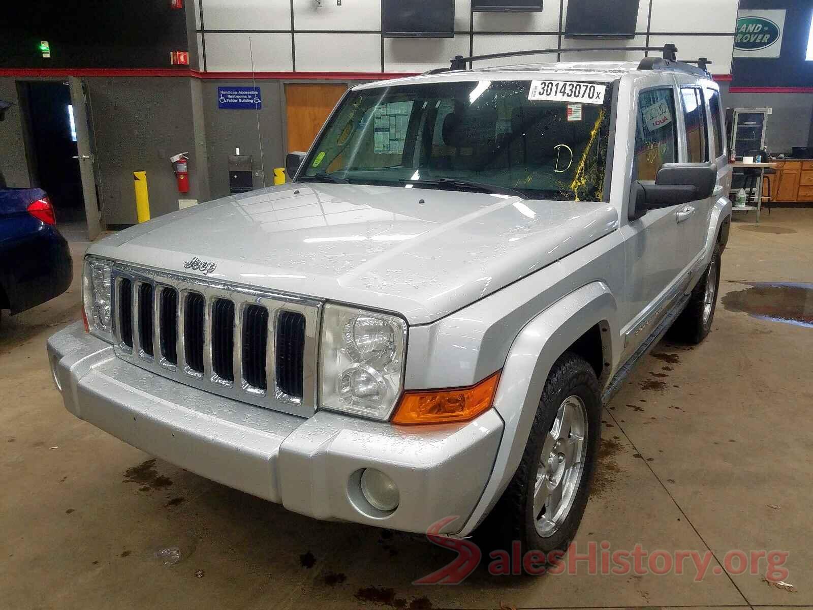 KNDJN2A28K7912578 2010 JEEP COMMANDER