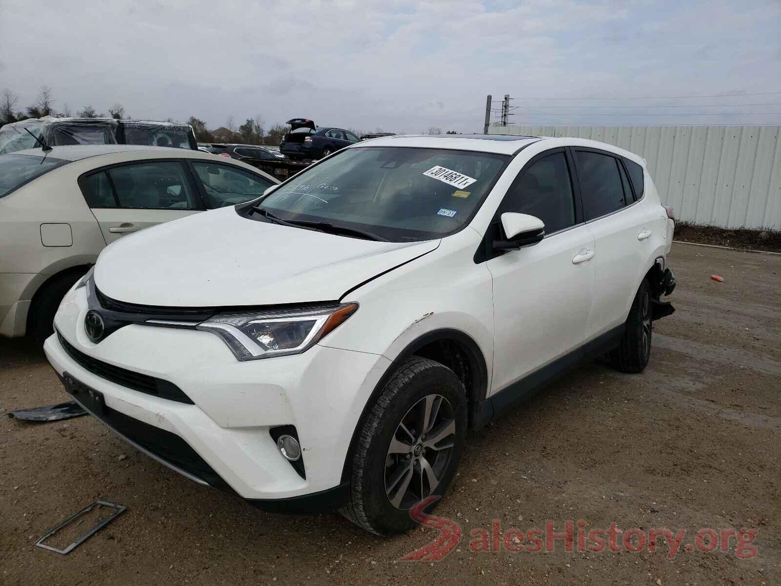 2T3WFREV7JW467723 2018 TOYOTA RAV4