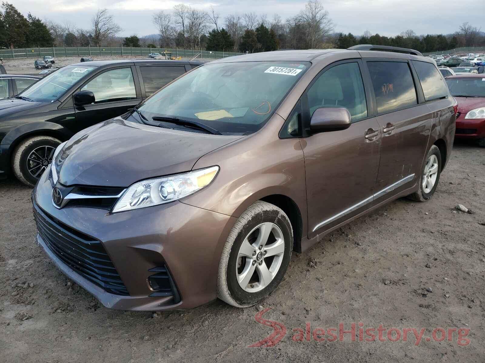 5TDKZ3DC6JS918712 2018 TOYOTA SIENNA