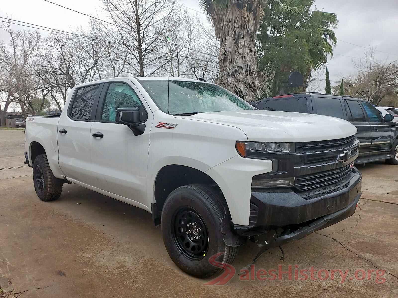 WDDWJ8EB2KF772943 2019 CHEVROLET SILVERADO