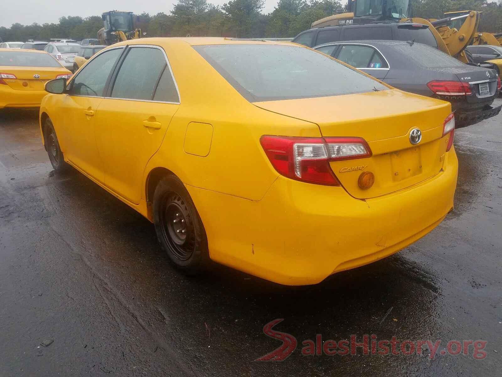 JTNC4RBE9L3082775 2014 TOYOTA CAMRY