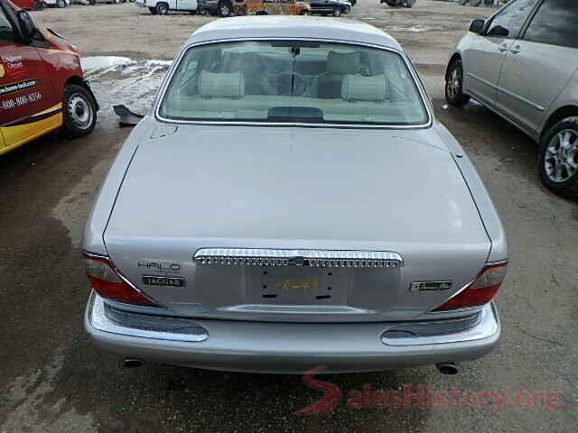 1C4NJDEB5GD617224 2000 JAGUAR XJ