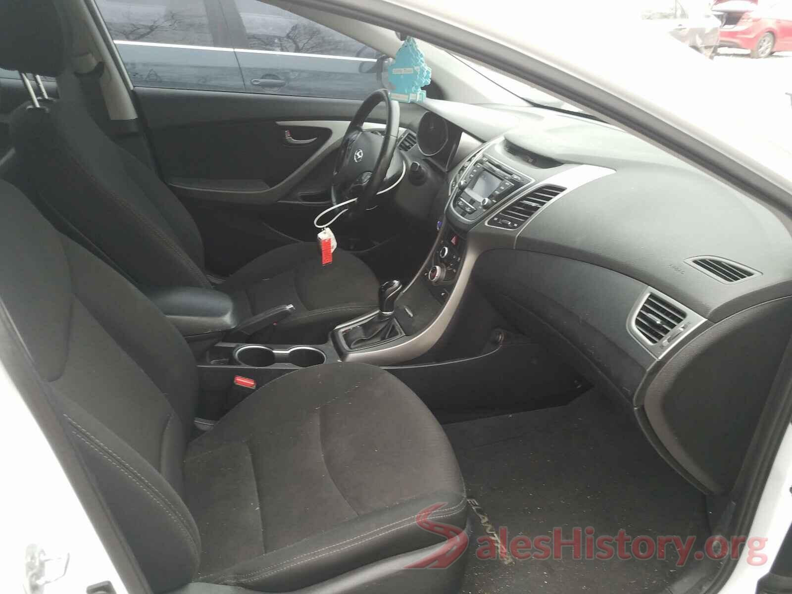 5NPDH4AE4GH668277 2016 HYUNDAI ELANTRA