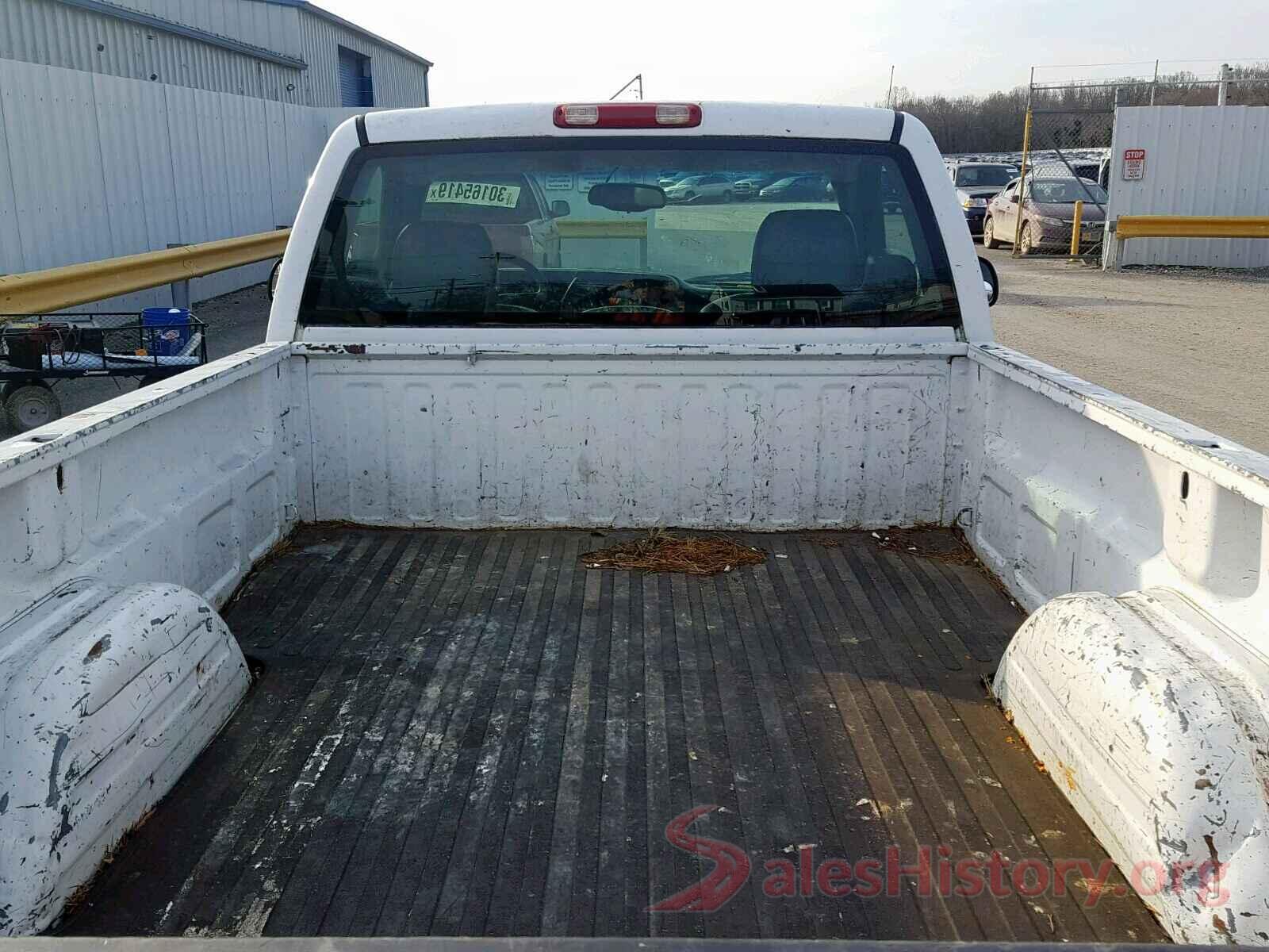 JA4AZ3A3XJZ023734 2003 GMC NEW SIERRA