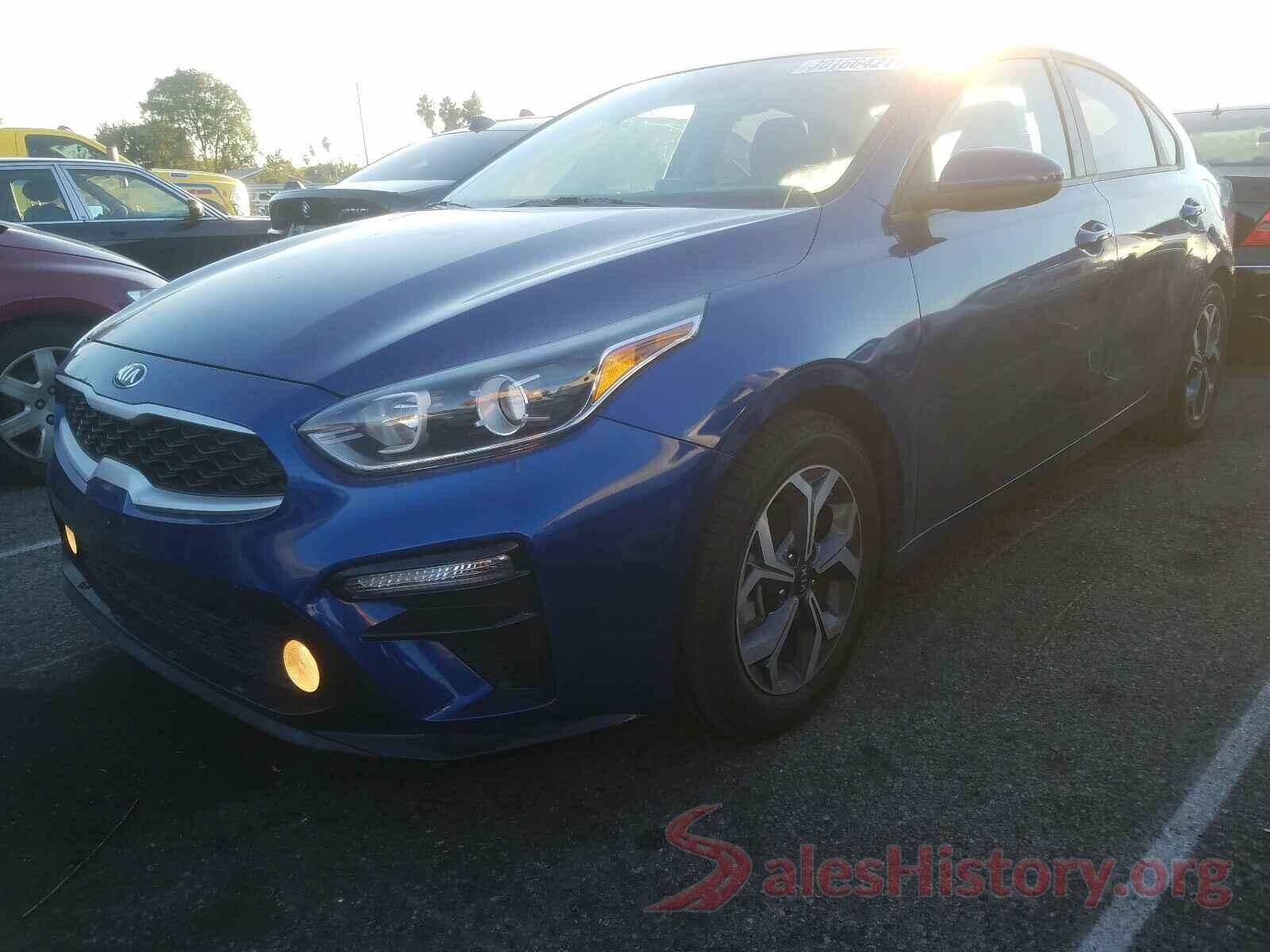 3KPF24AD9KE121942 2019 KIA FORTE