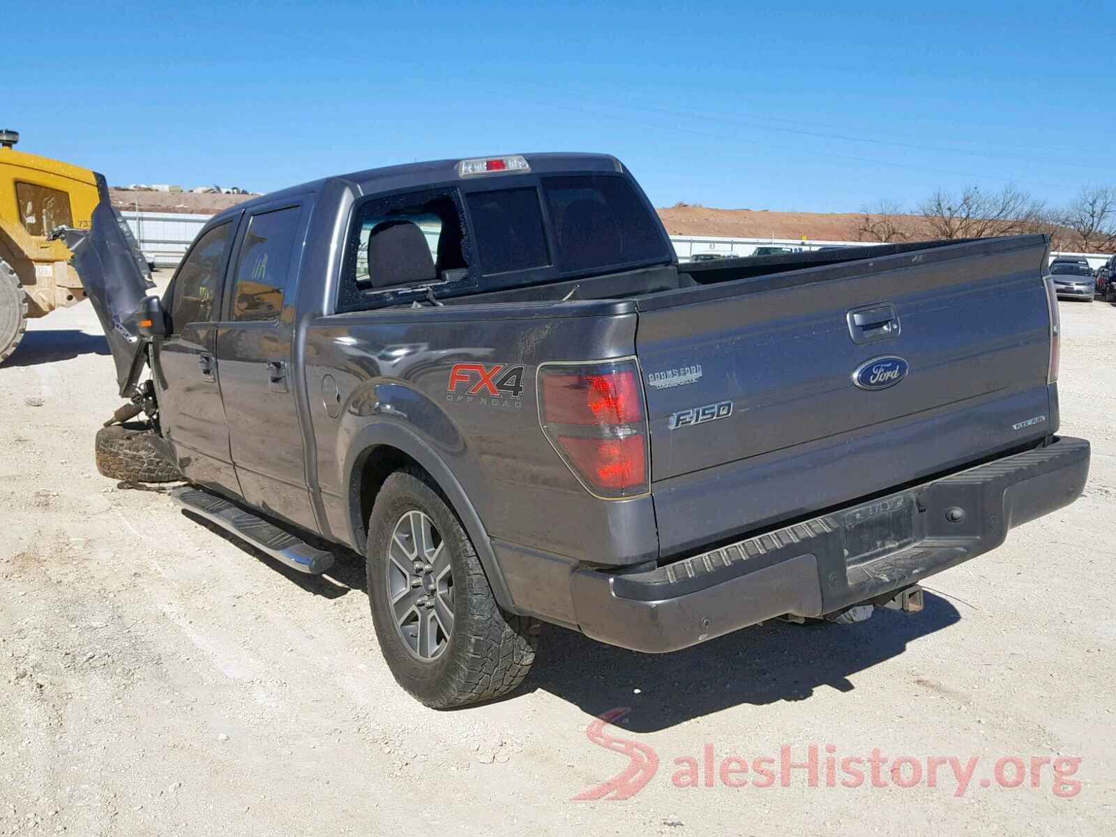 3N1CP5BVXLL564098 2012 FORD F150 SUPER