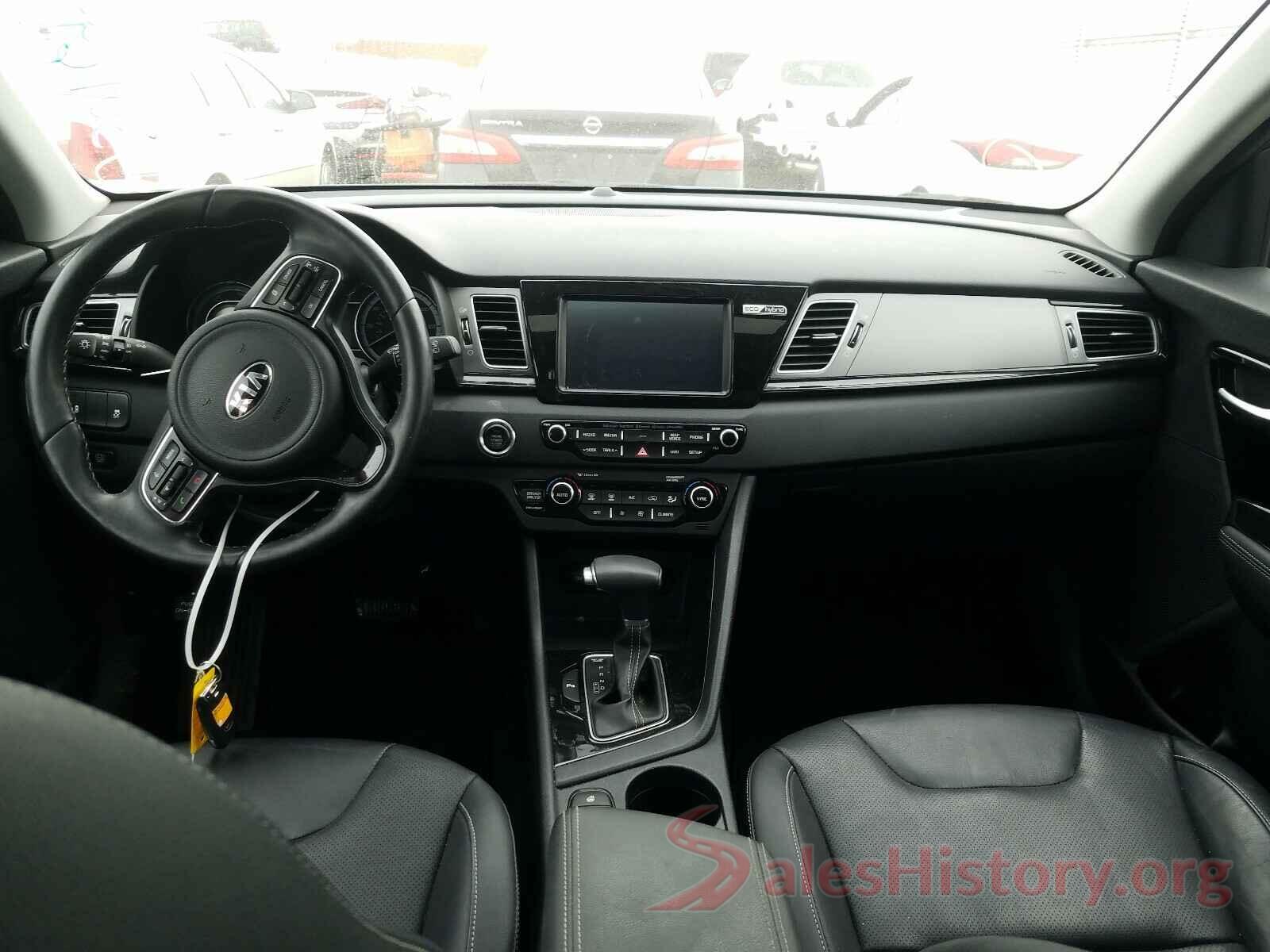 KNDCE3LCXH5076488 2017 KIA NIRO