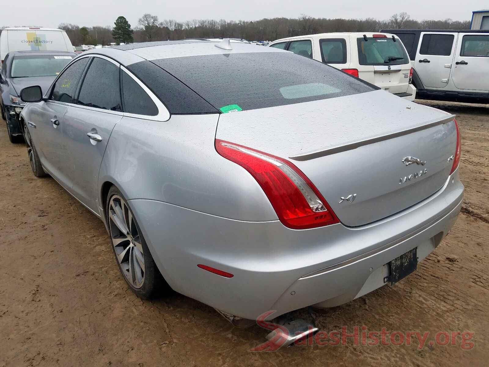 JM3KFBCM7M1305763 2013 JAGUAR XJ