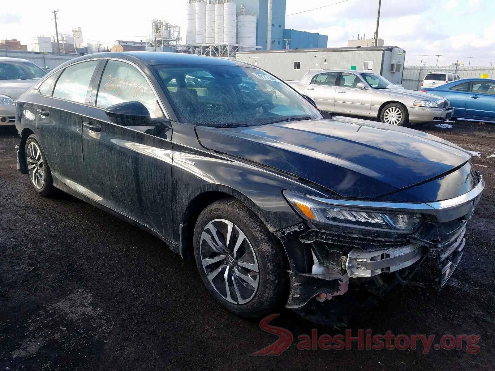 1HGCV3F15KA015561 2019 HONDA ACCORD