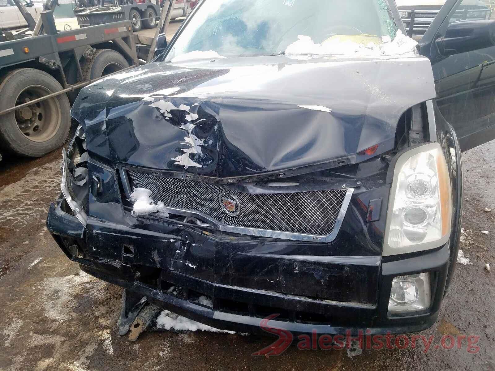 5NPD84LF2LH574012 2004 CADILLAC SRX