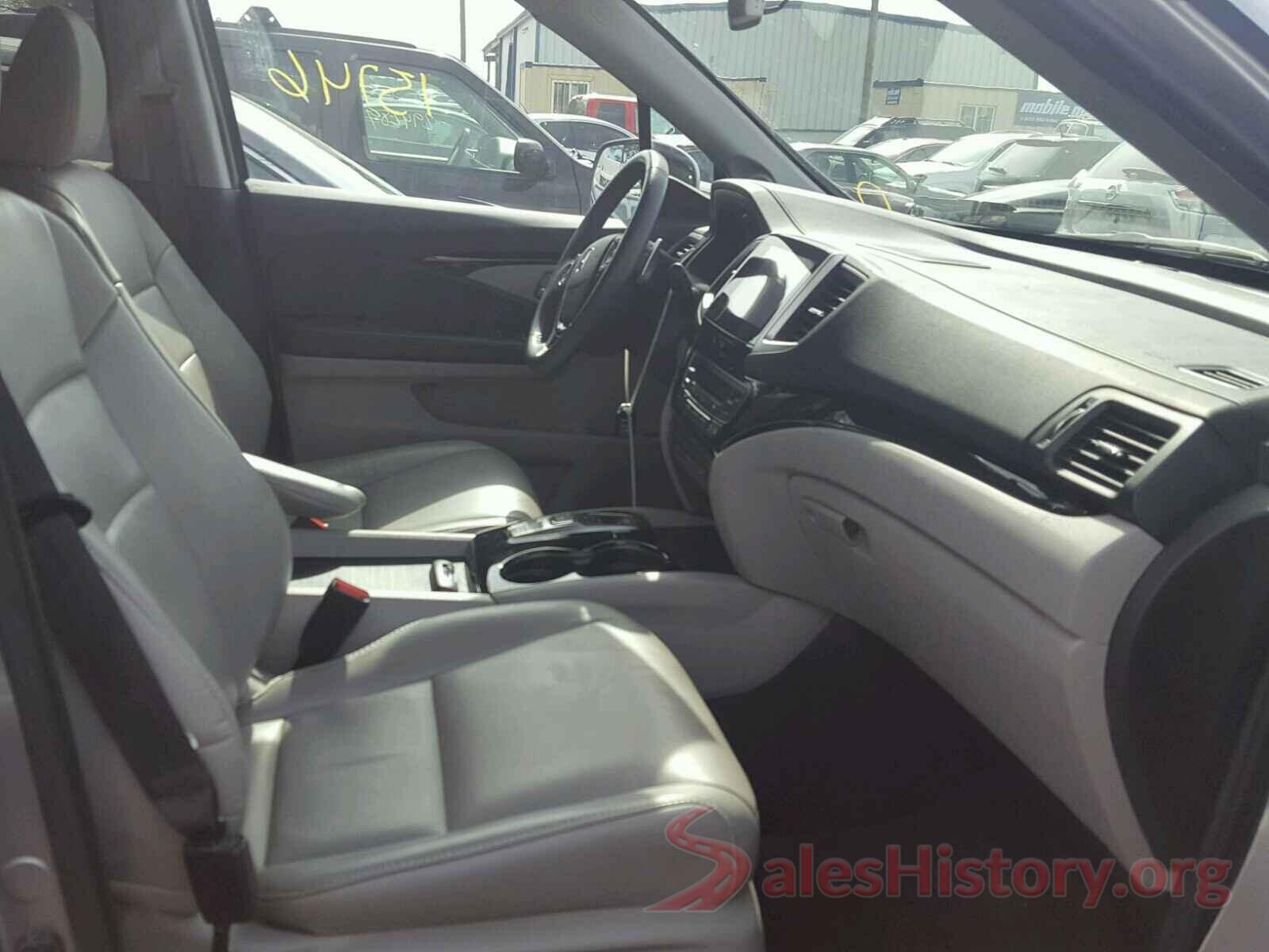 3N1AB7AP7HY398735 2017 HONDA PILOT