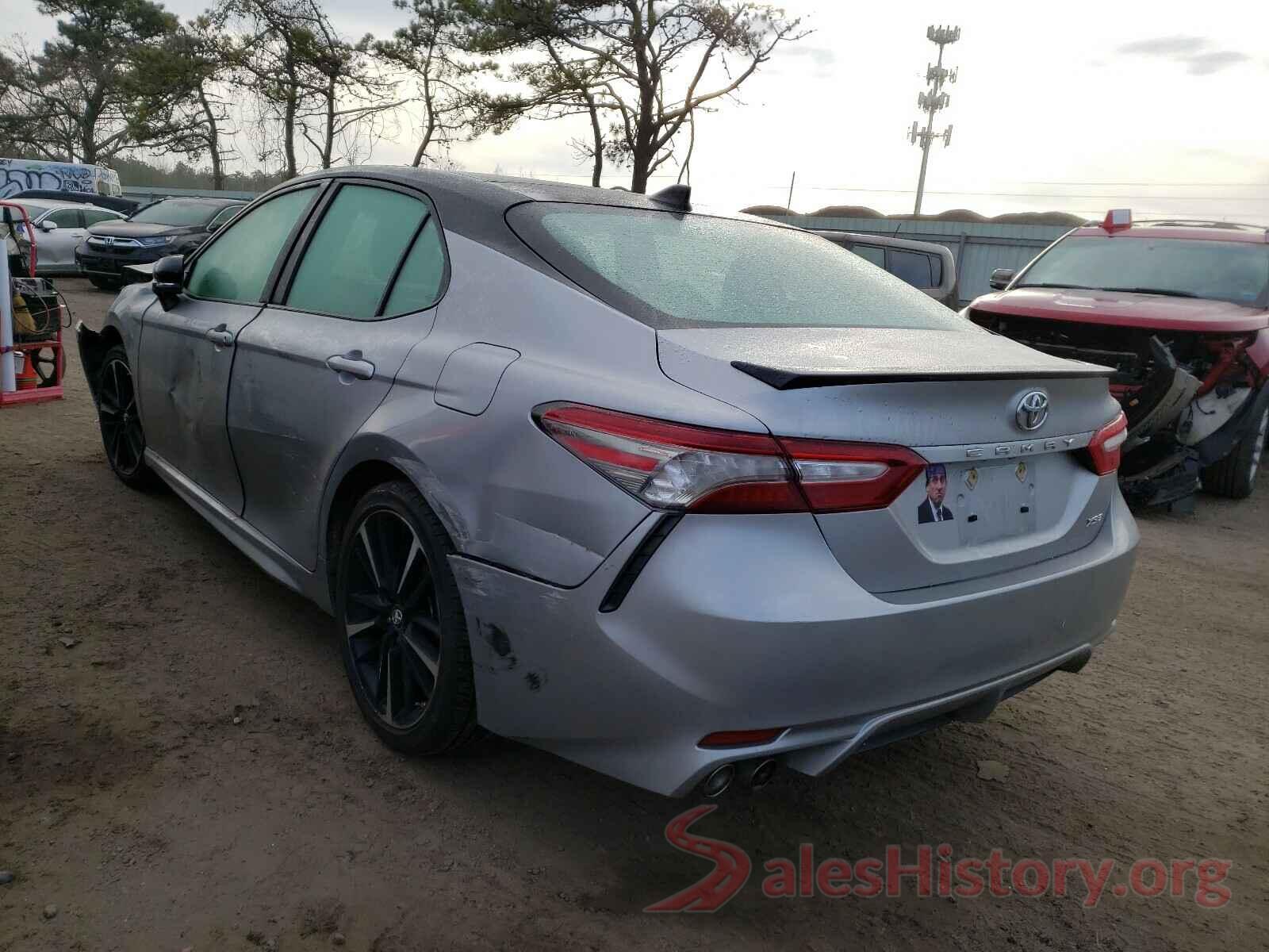 4T1B61HK0KU211743 2019 TOYOTA CAMRY