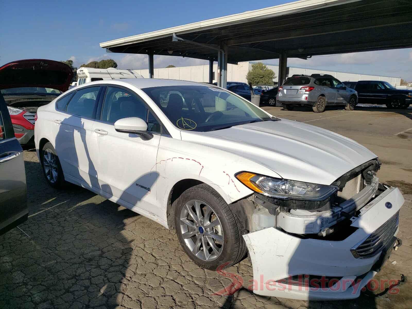 000CDXCT3HH615203 2017 FORD FUSION