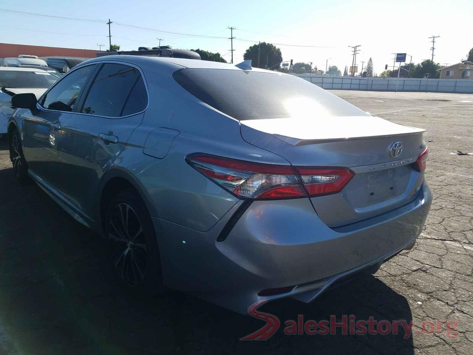 4T1B11HK3KU185833 2019 TOYOTA CAMRY