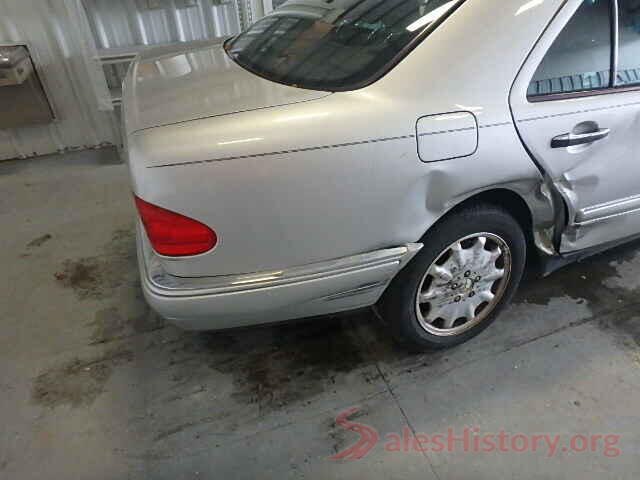 4T1B21HK1KU010669 1998 MERCEDES-BENZ E320