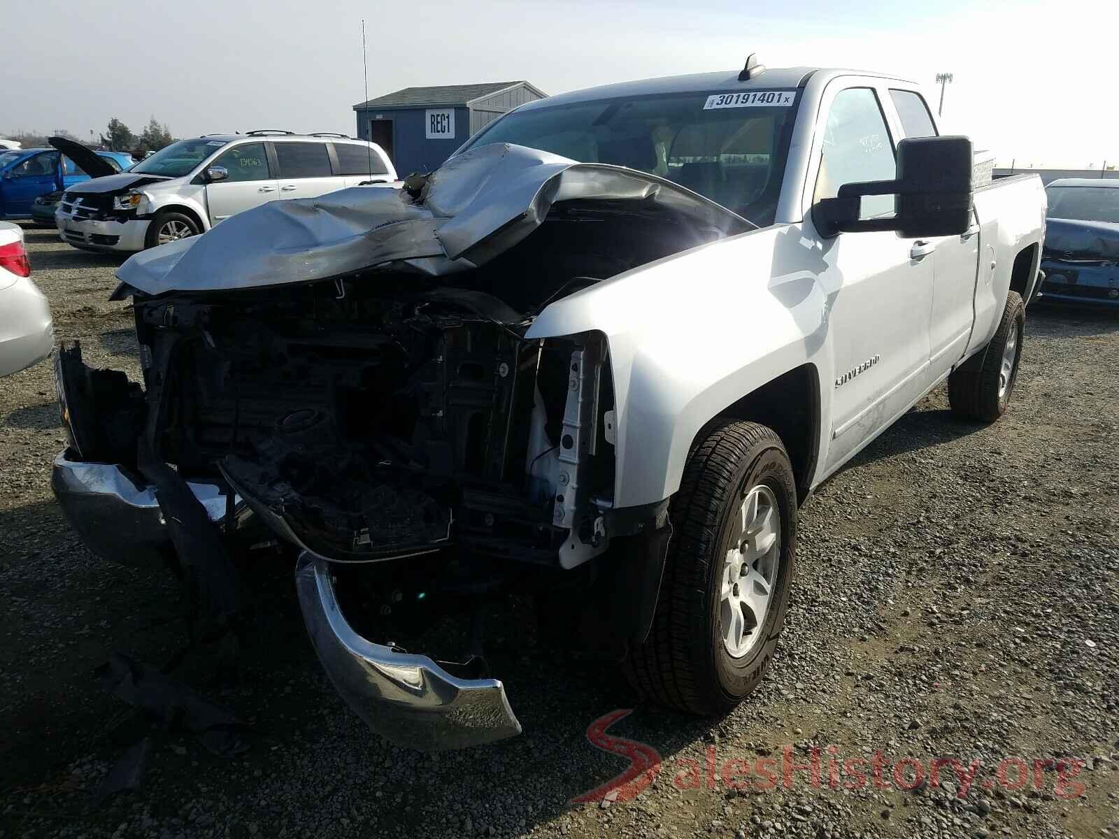 1GCVKREH3JZ360864 2018 CHEVROLET SILVERADO