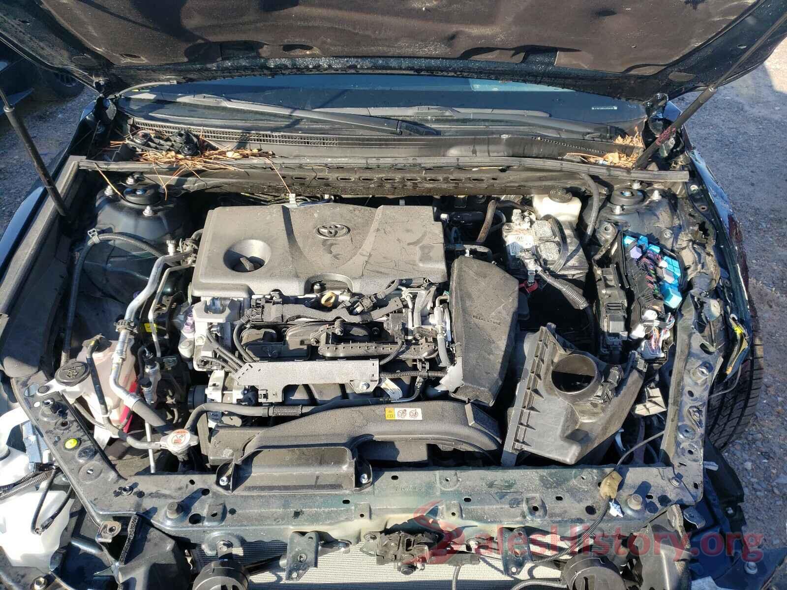 4T1B11HKXJU559160 2018 TOYOTA CAMRY