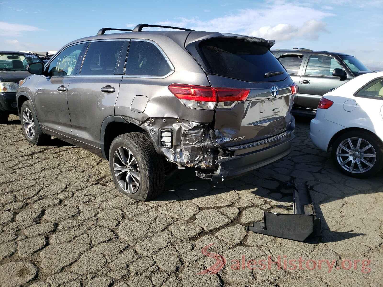 5TDBGRFH9HS035604 2017 TOYOTA HIGHLANDER