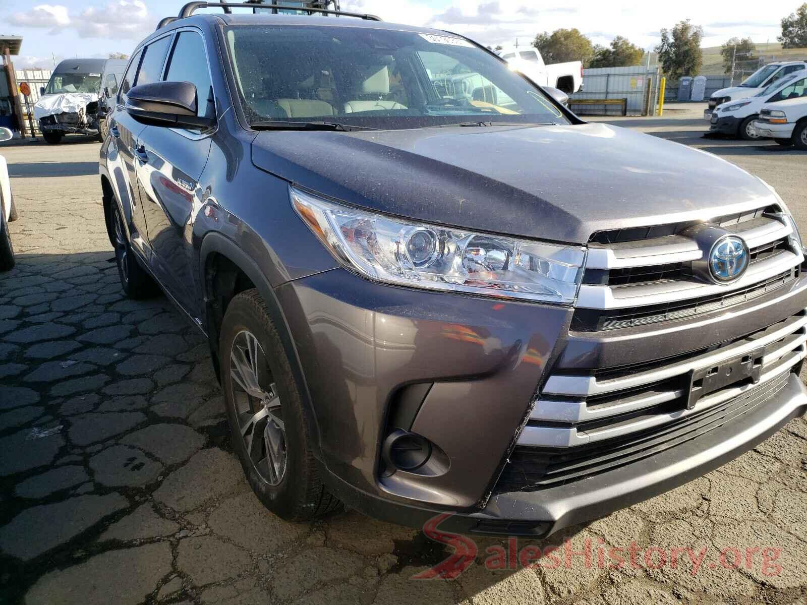 5TDBGRFH9HS035604 2017 TOYOTA HIGHLANDER