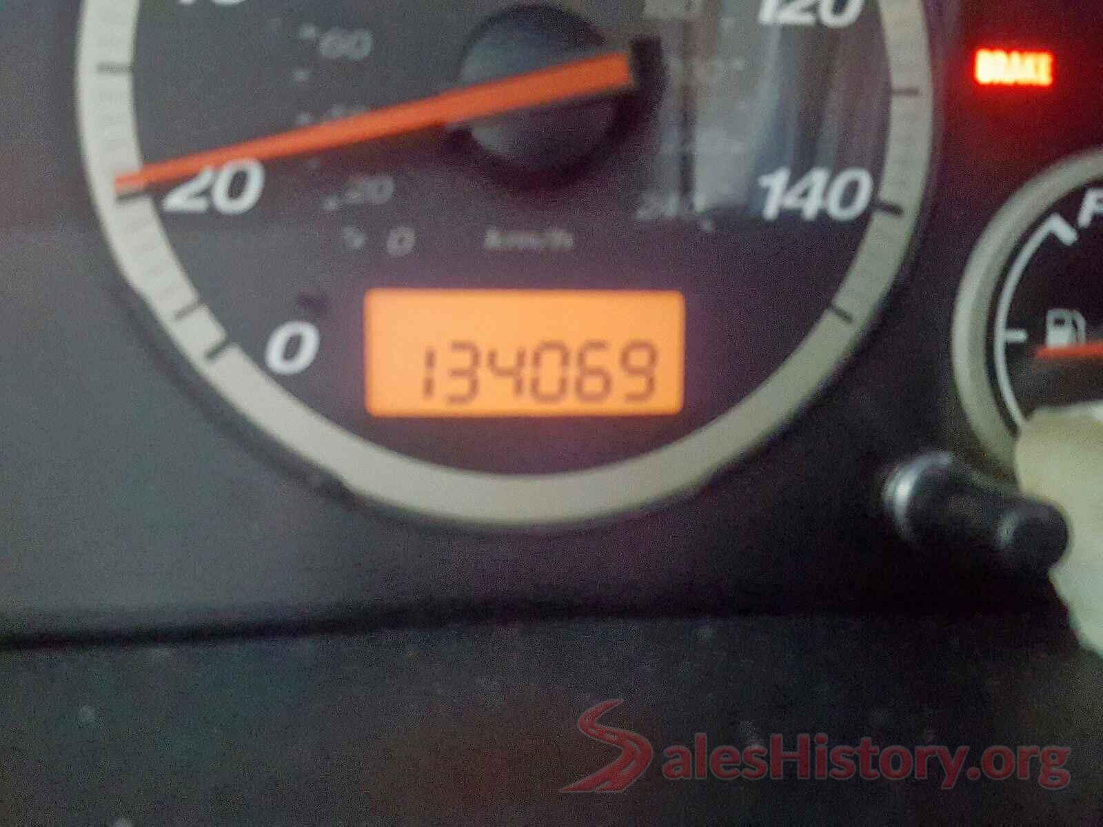 00000000000140670 2005 HONDA CRV