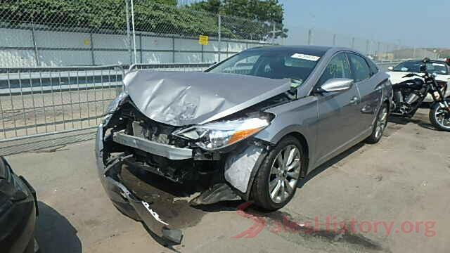 SALCP2RX6JH728146 2013 HYUNDAI AZERA