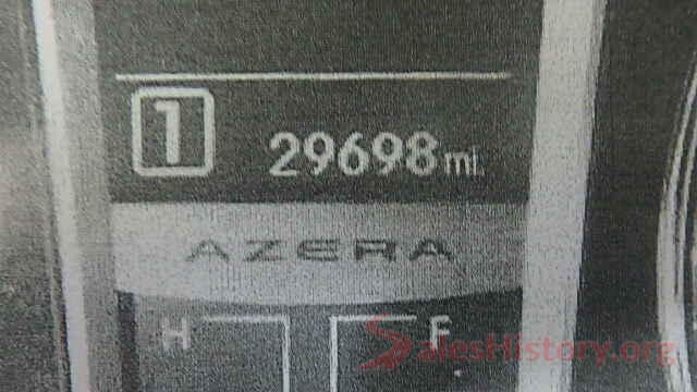 SALCP2RX6JH728146 2013 HYUNDAI AZERA