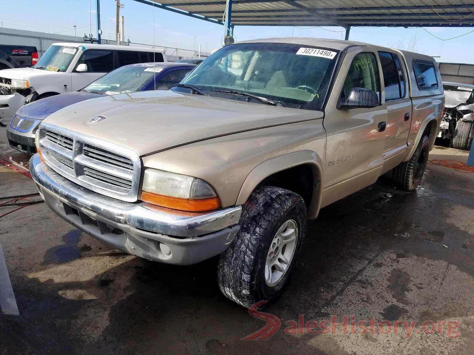 000AL3AP0JC169918 2002 DODGE DAKOTA