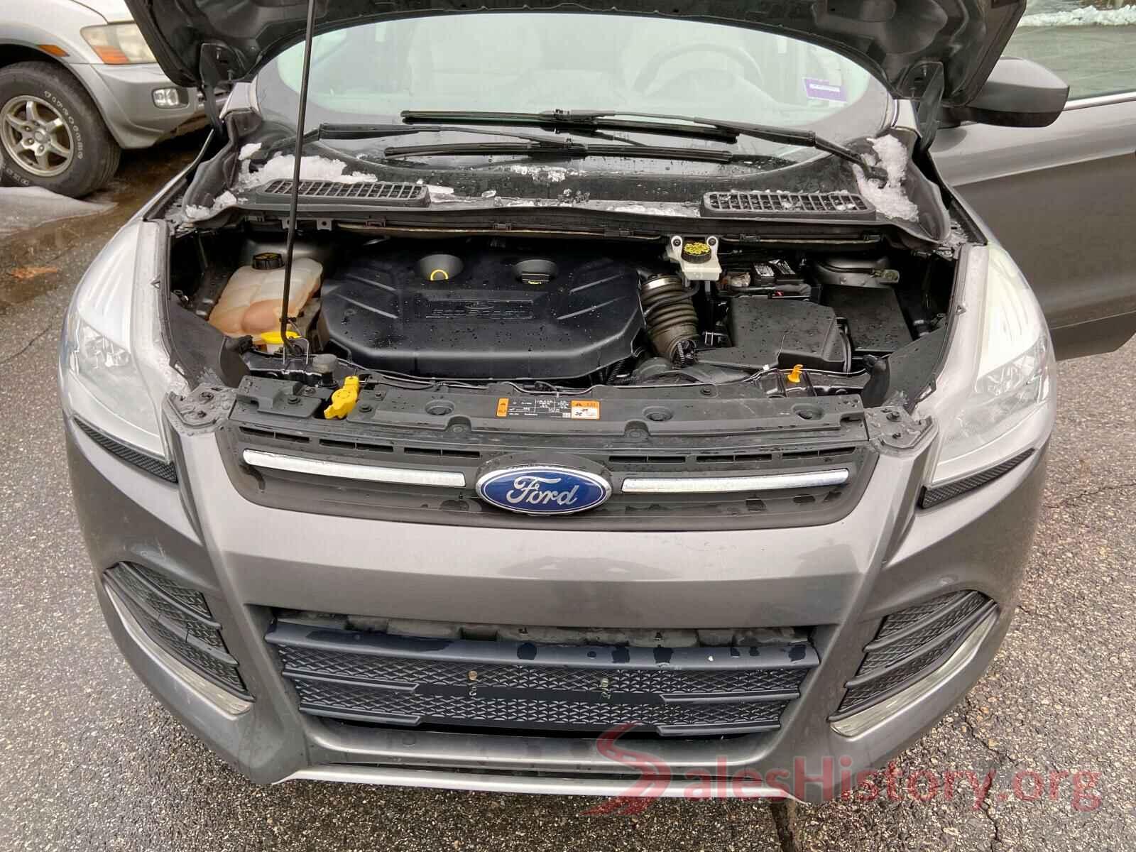 5TDLZRAH6MS047919 2014 FORD ESCAPE SE