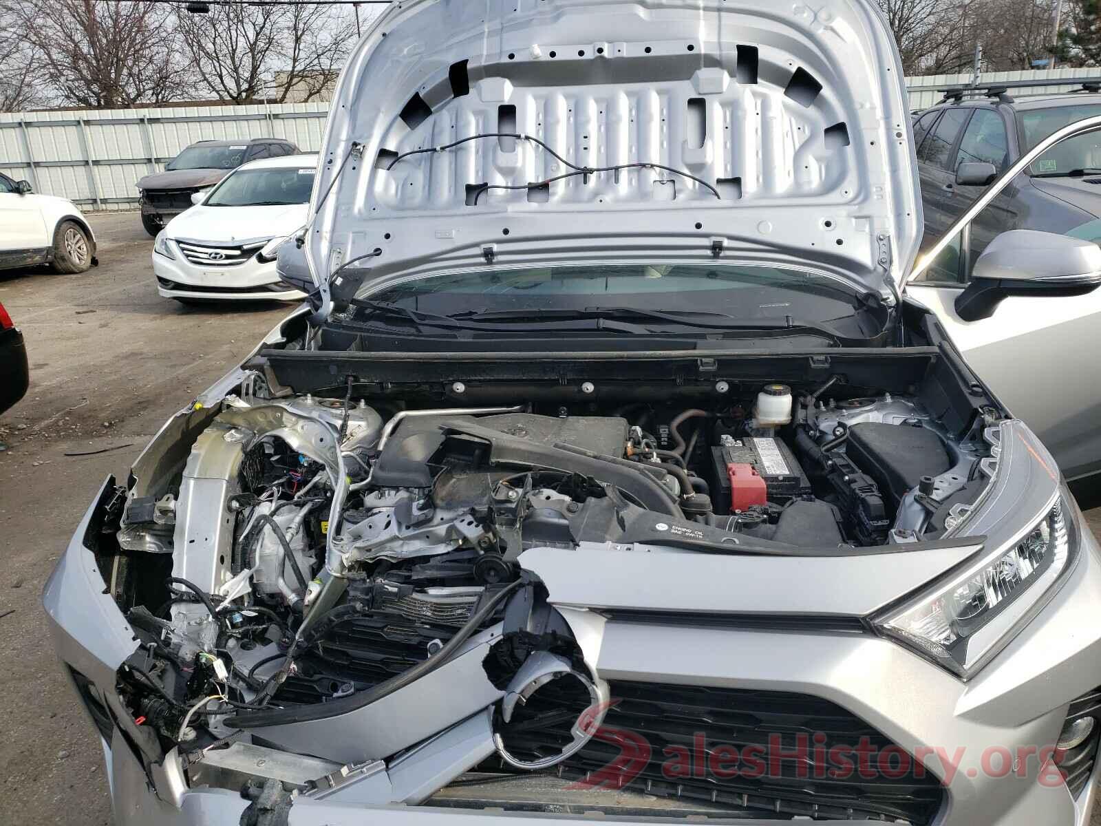 2T3A1RFV9KW076856 2019 TOYOTA RAV4