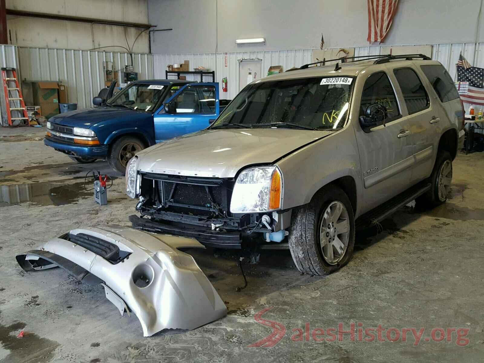 WVGAV7AX2HW512213 2007 GMC YUKON