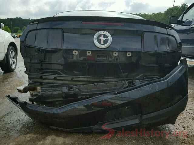 KMHD35LH5HU368262 2012 FORD MUSTANG