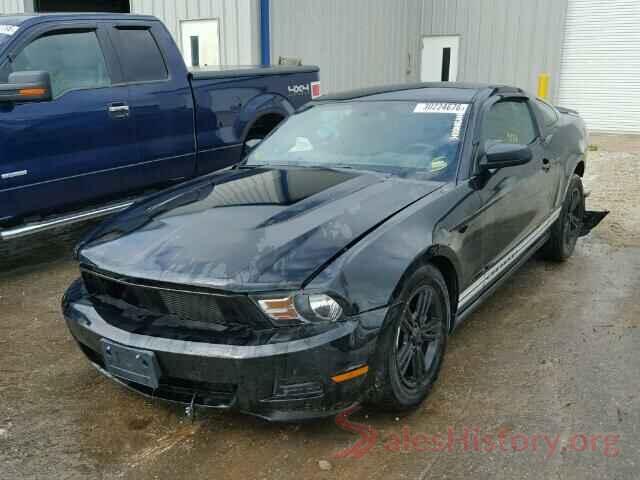 KMHD35LH5HU368262 2012 FORD MUSTANG