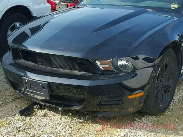 KMHD35LH5HU368262 2012 FORD MUSTANG