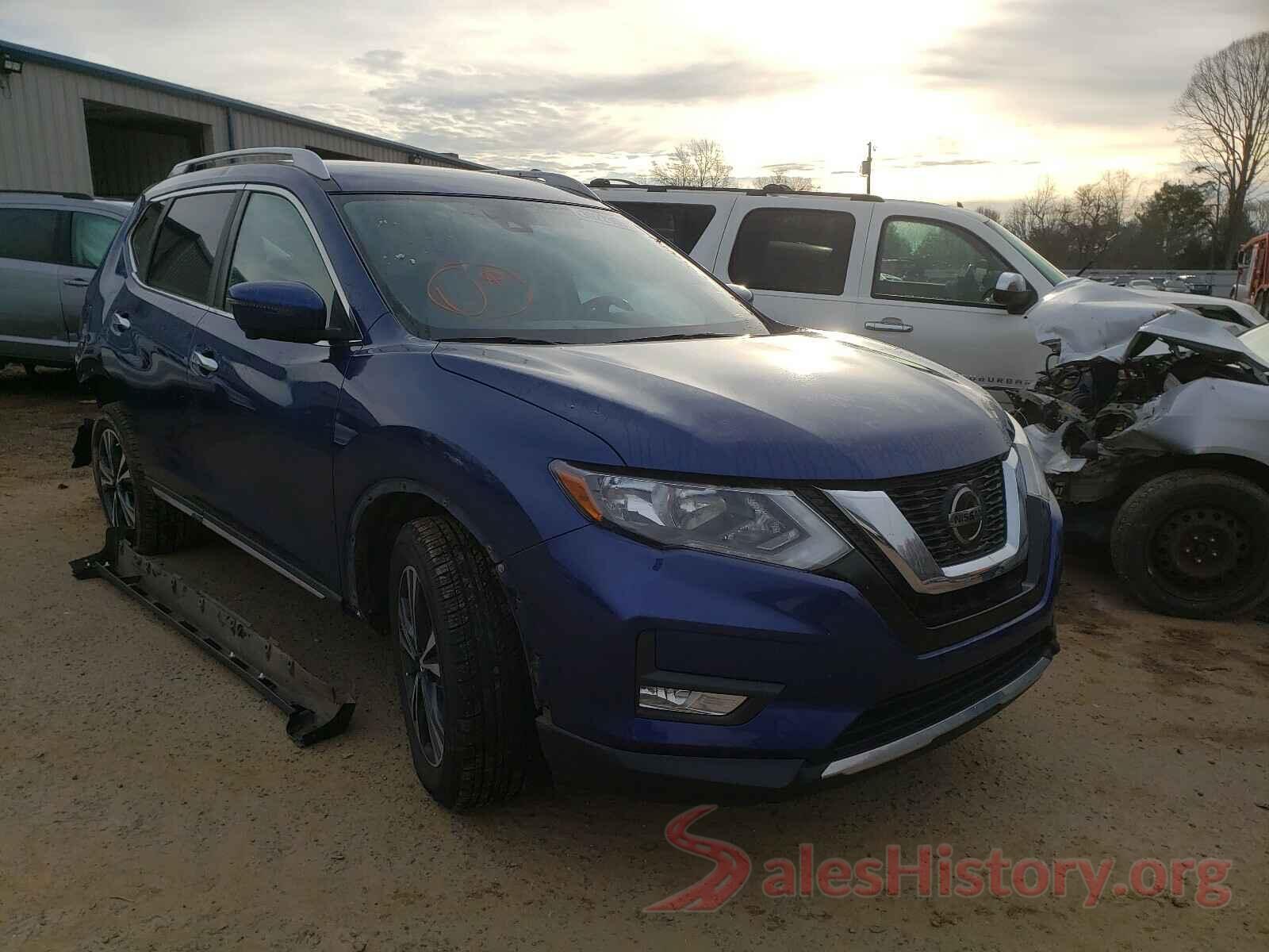 JF2GTHNC3M8246816 2018 NISSAN ROGUE