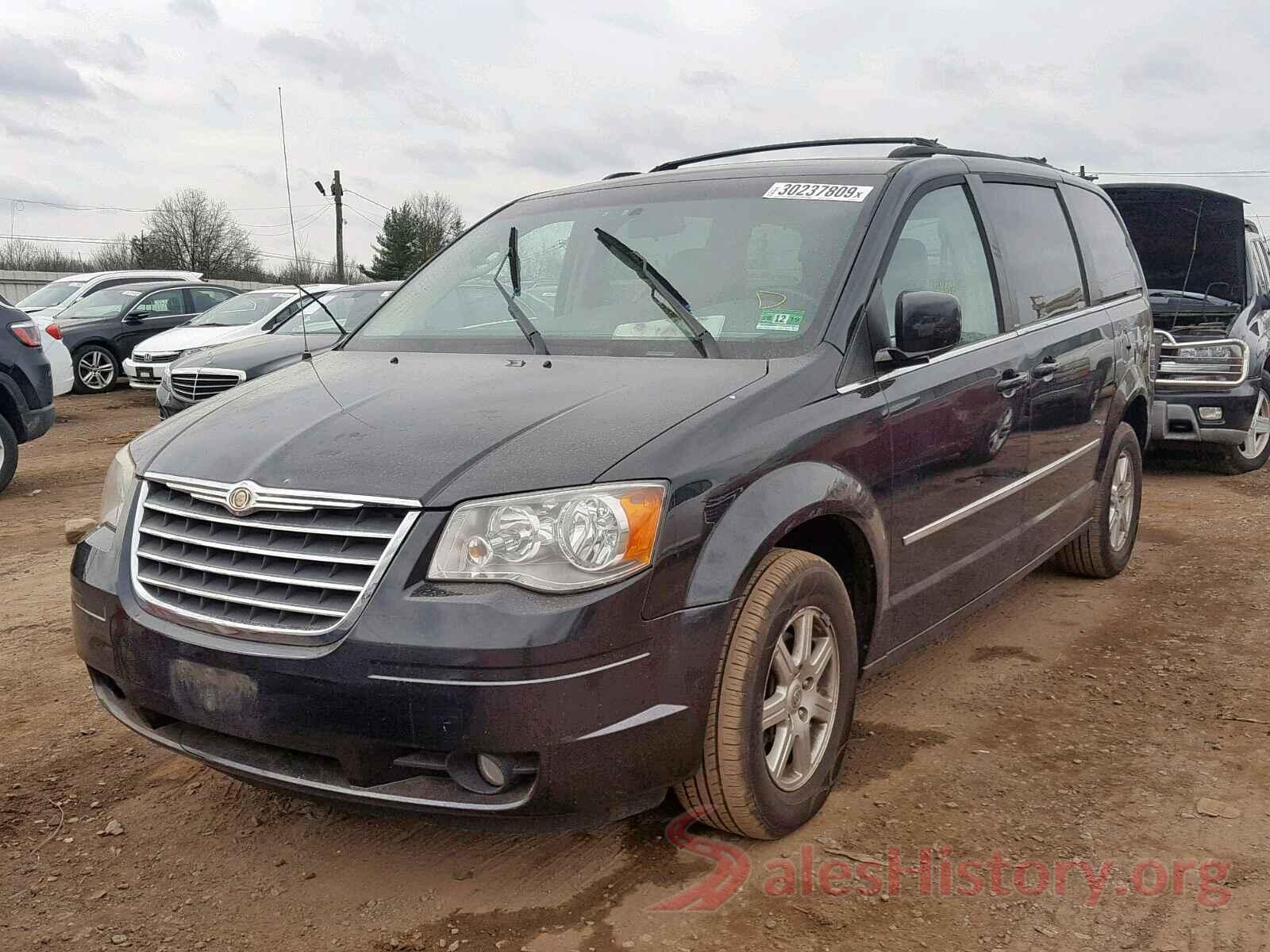 2T3BFREV4JW765452 2010 CHRYSLER TOWN & COU