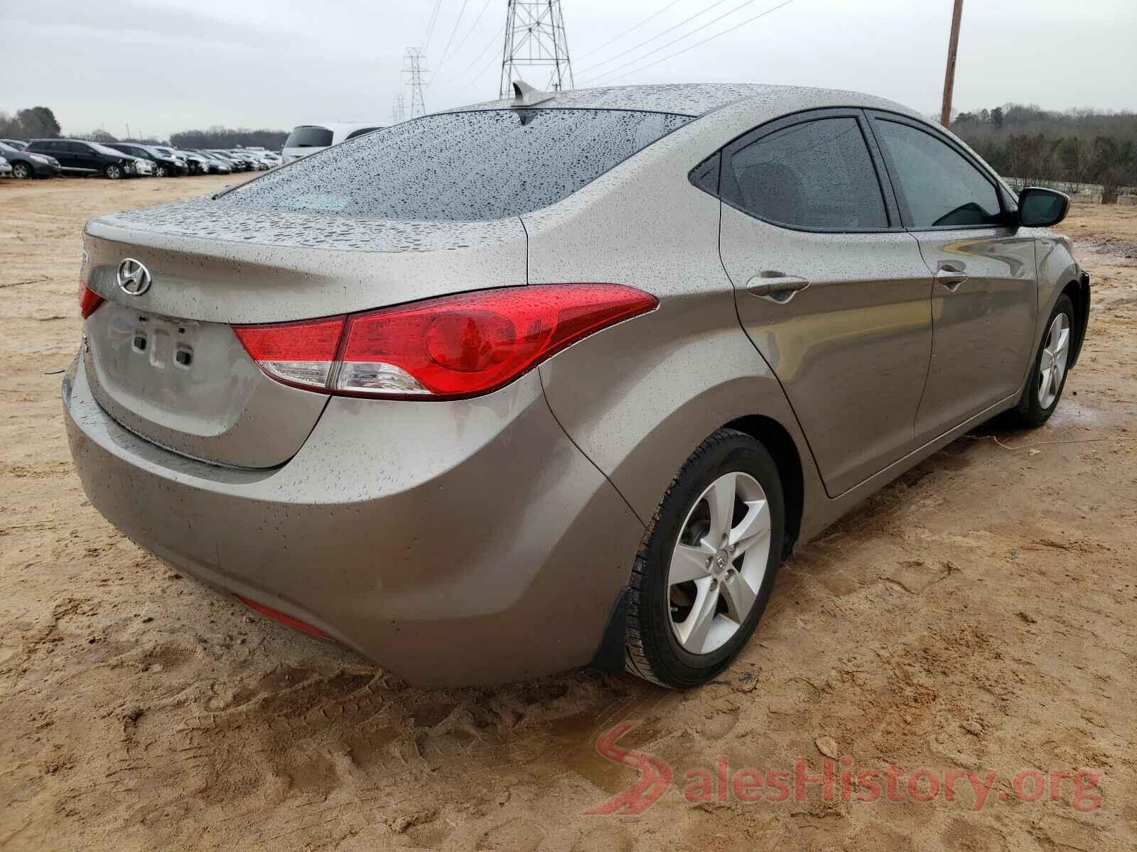 3N1AB8CV2LY209807 2013 HYUNDAI ELANTRA