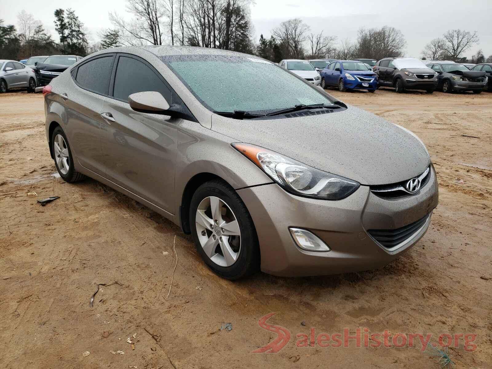 3N1AB8CV2LY209807 2013 HYUNDAI ELANTRA