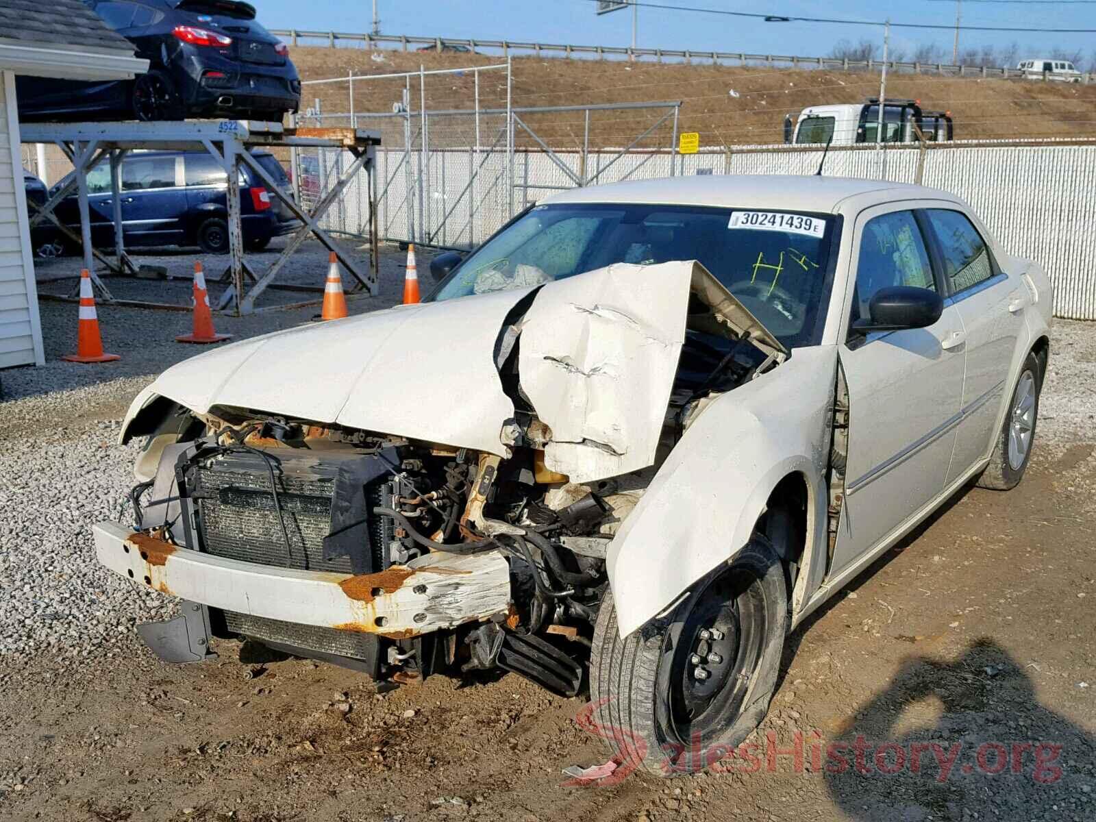 5XYPG4A52LG693129 2008 CHRYSLER 300