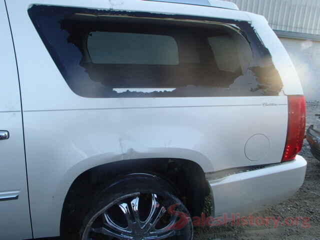 5YFBURHEXKP921751 2007 CADILLAC ESCALADE